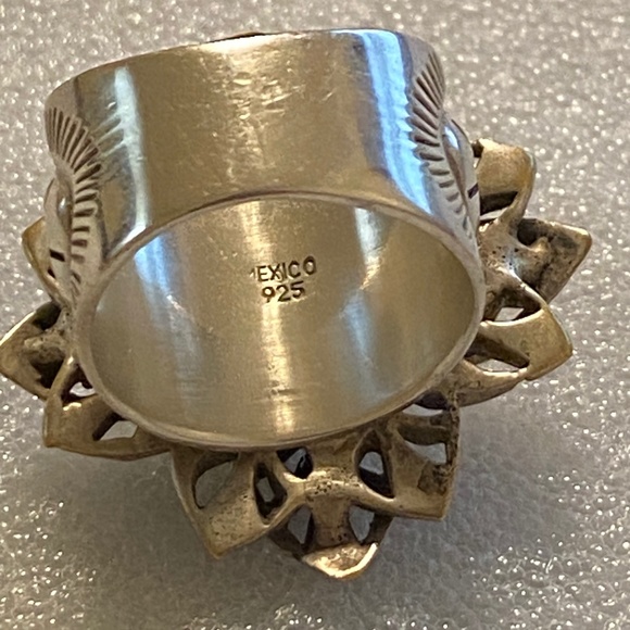 Virgins Saints & Angels Dew Divine Ring - Picture 3 of 9